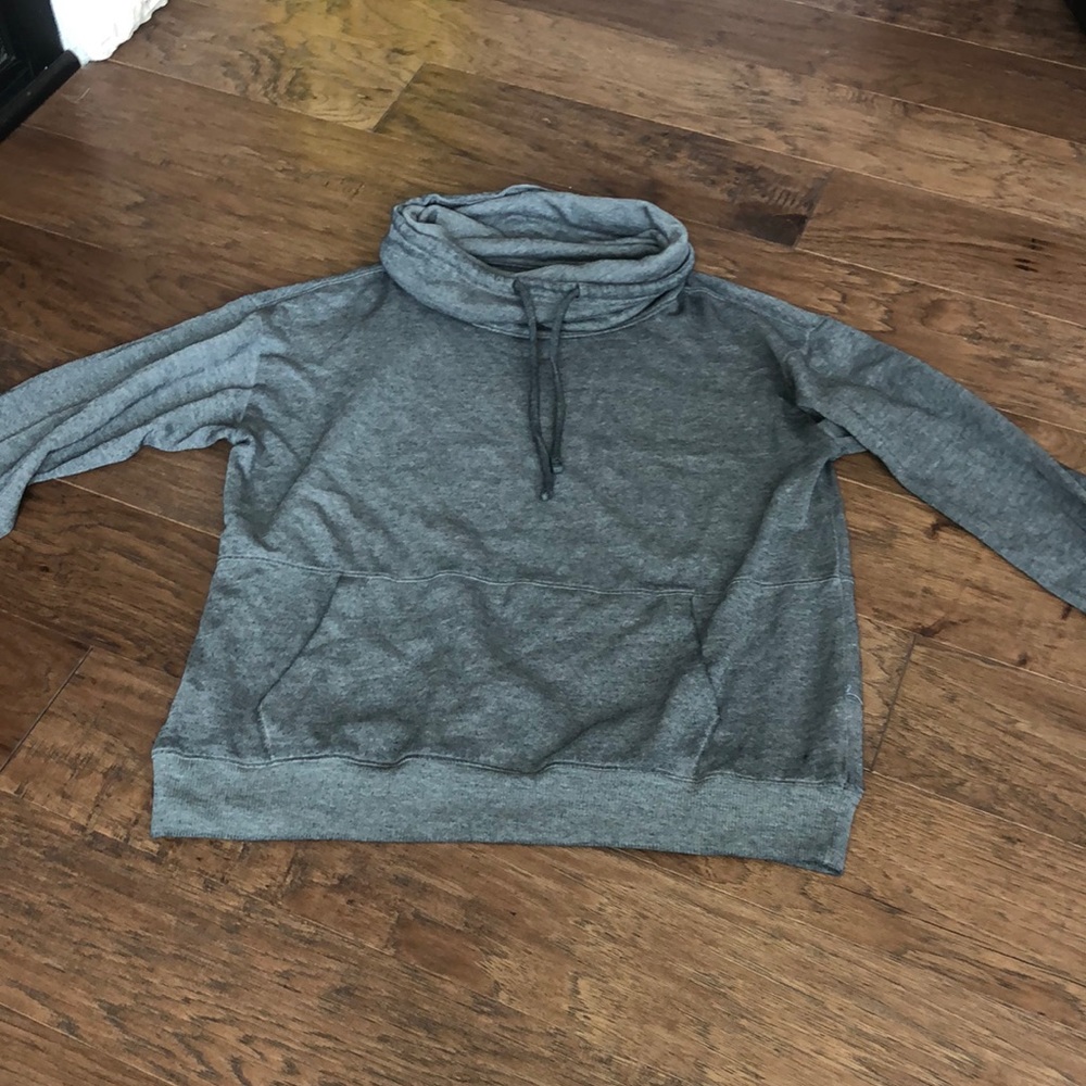 grey pull over sweatshirt w/ turtle neck